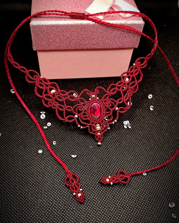 Colier Godess Micromacrame Swarovski Roșu Burgundy