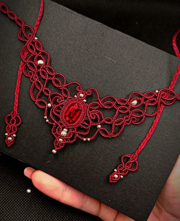 Colier Godess Micromacrame Swarovski Roșu Burgundy