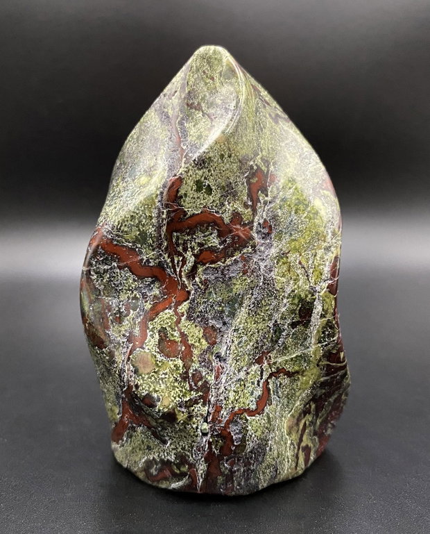 Jasp Sangele Dragonului - Sculptura piatra semipretioasa