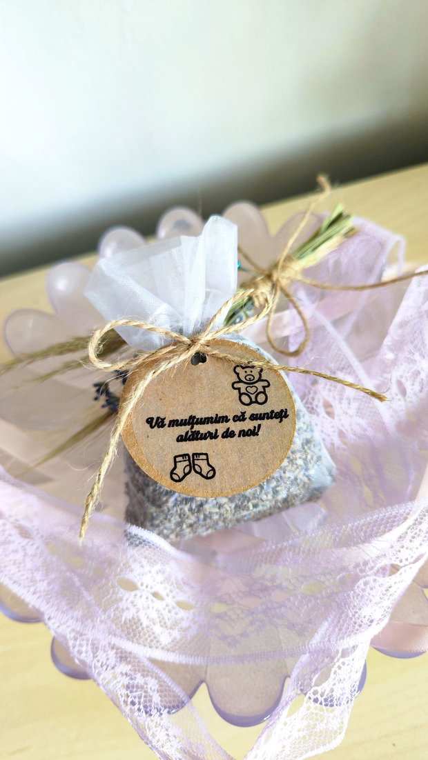 Marturii nunta/botez săculeți din organza si flori de lavanda Lila/Albi