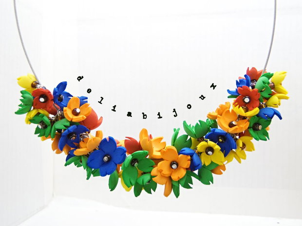 Colier handmade statement cu flori multicolore (cod1344)
