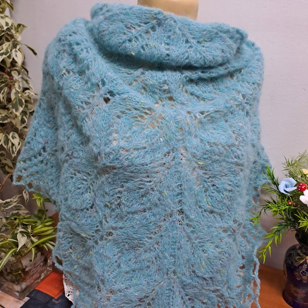 Șal tricotat