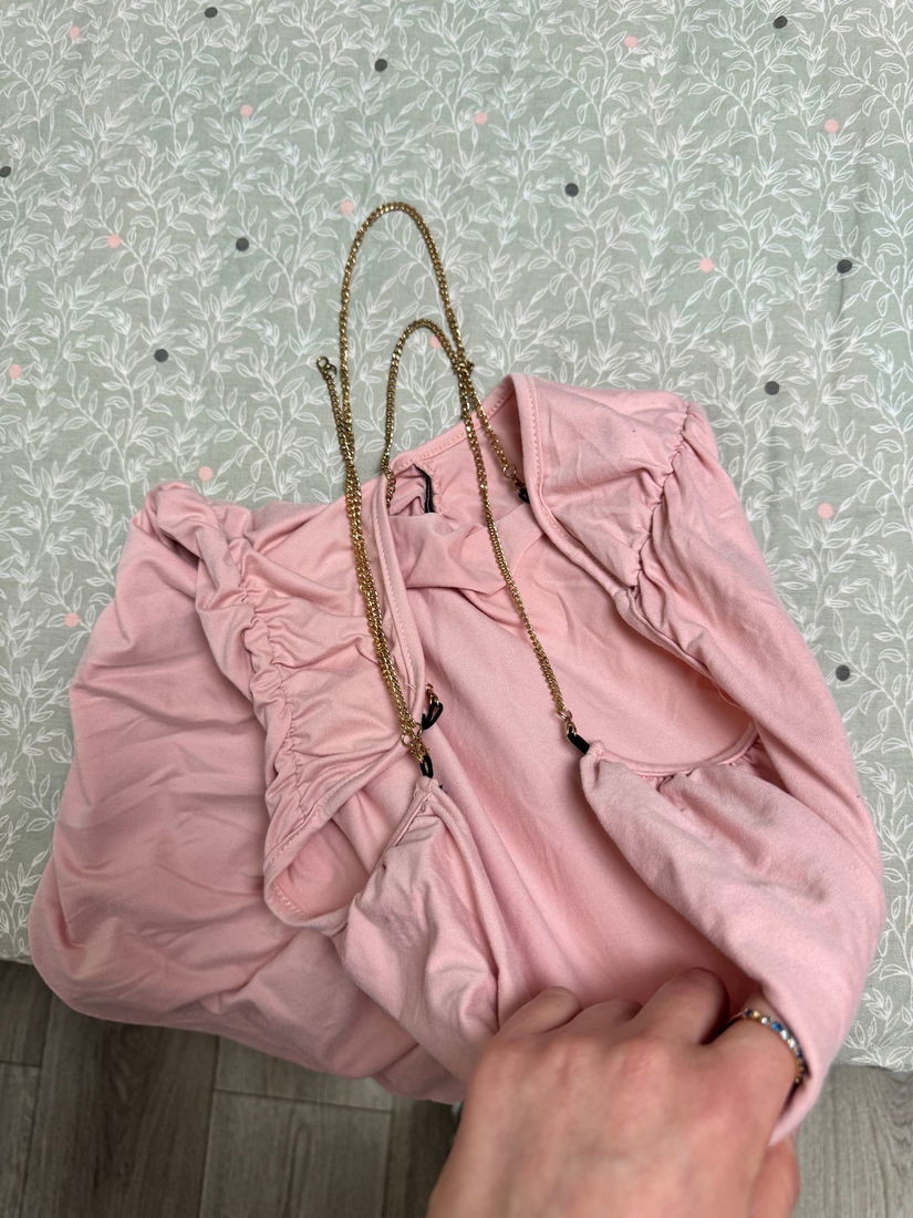 rochie mulată cu spatele gol