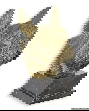 Buldog francez-bust din bronz cu un soclu din marmura