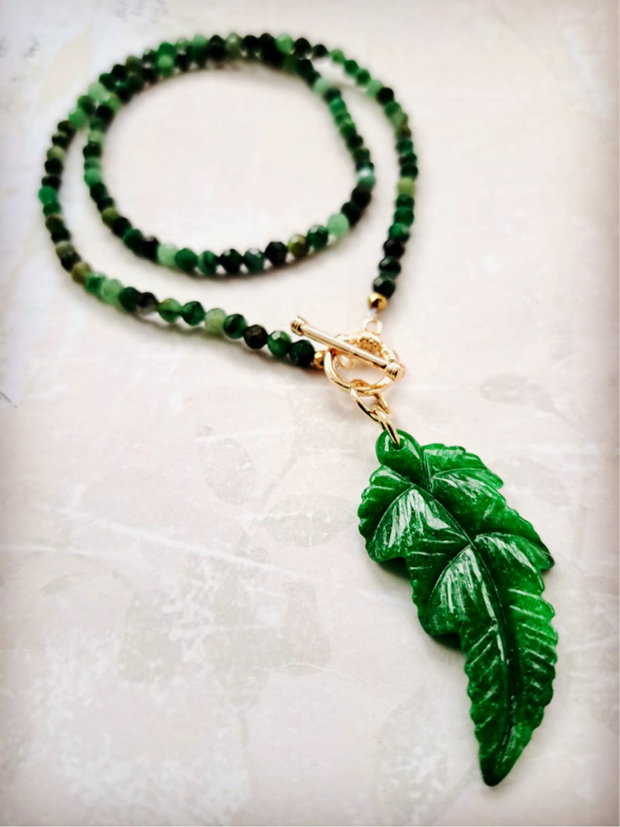 Colier CHOKER smarald african & frunza jad verde