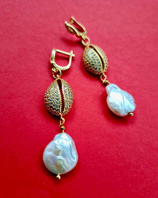 Cercei perle baroc albe & inox gold cubic zirconia