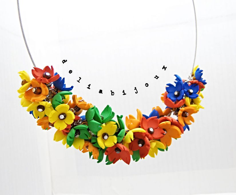 Colier handmade statement cu flori multicolore (cod1344)