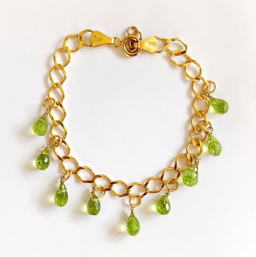 Bratara din argint 925 aurita,cu peridote naturale