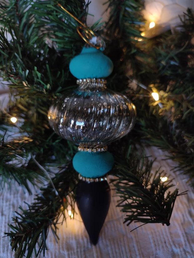Glob decorativ din sticlă handmade ornament elegant pentru brad de Crăciun vintage