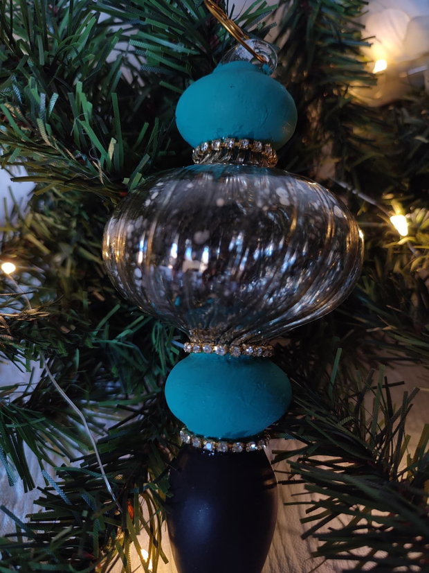 Glob decorativ din sticlă handmade ornament elegant pentru brad de Crăciun vintage