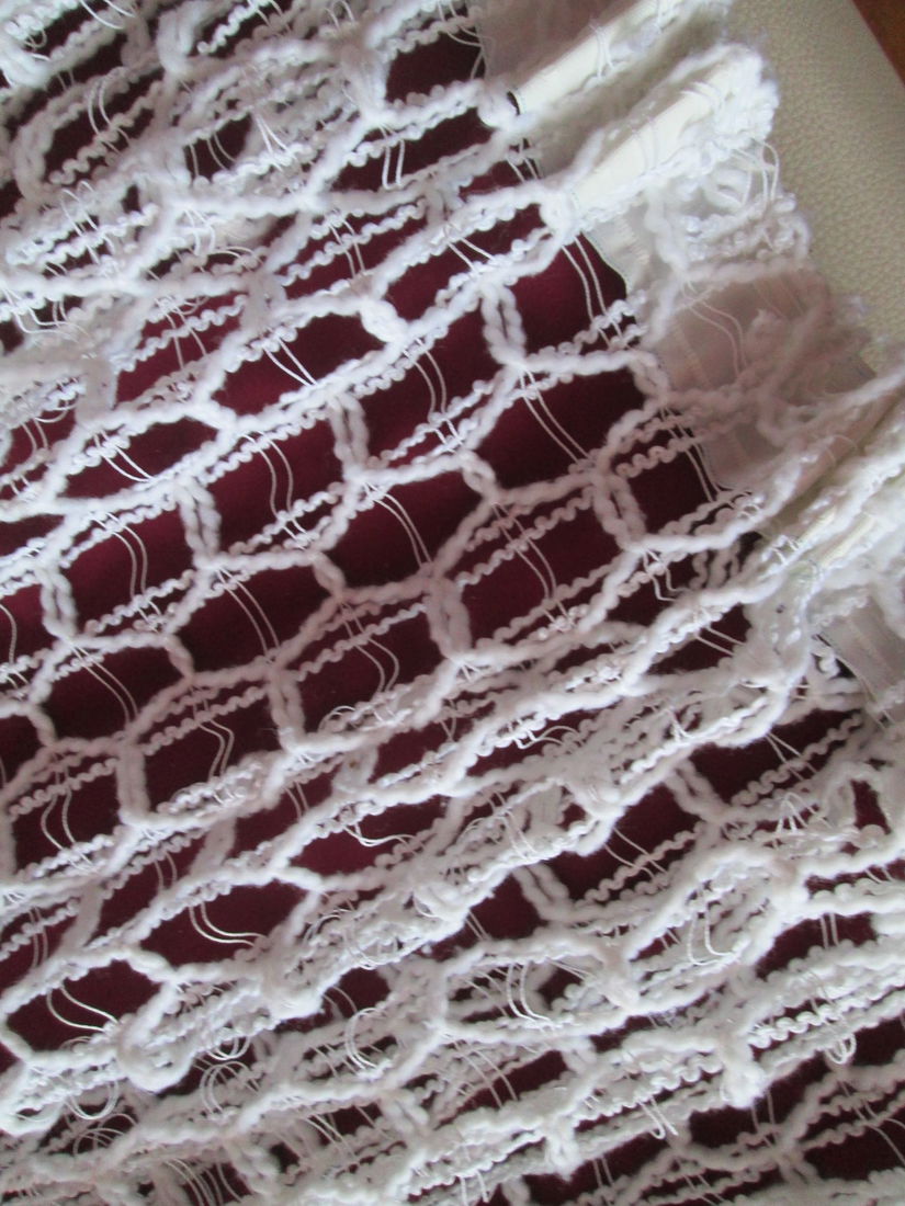 perdea alba deosebita