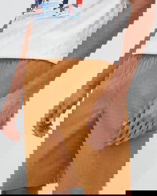 New Balance pantaloni scurti barbati, culoarea maro