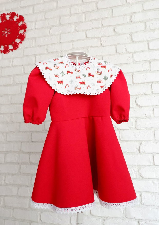 Set Elegant Familie Rosu cu Imprimeu Jucarii Craciun