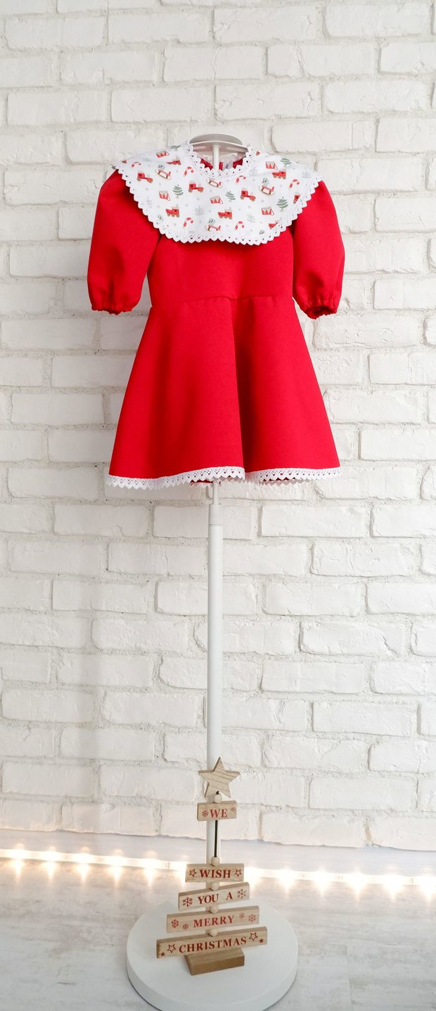 Set Elegant Familie Rosu cu Imprimeu Jucarii Craciun