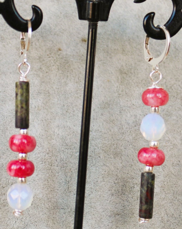 Cercei handmade din jasp dragon blood,jad ,opalit si margele myuki