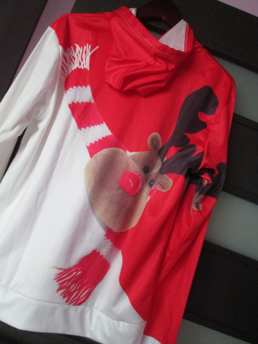 hanorac simpatic cu ren