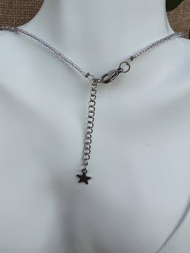 Choker delicat mov pal