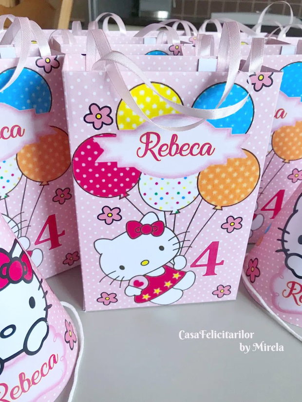 Ambalaje Hello Kitty personalizată