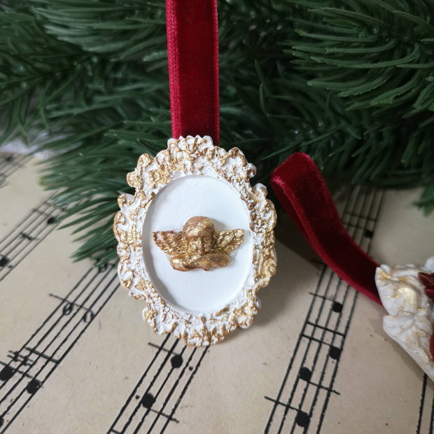 Set ornamente pentru un brad de revista (2)