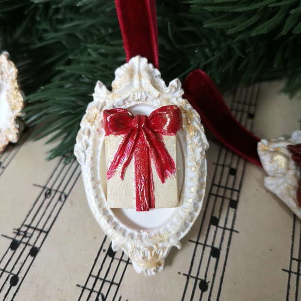 Set ornamente pentru un brad de revista (2)