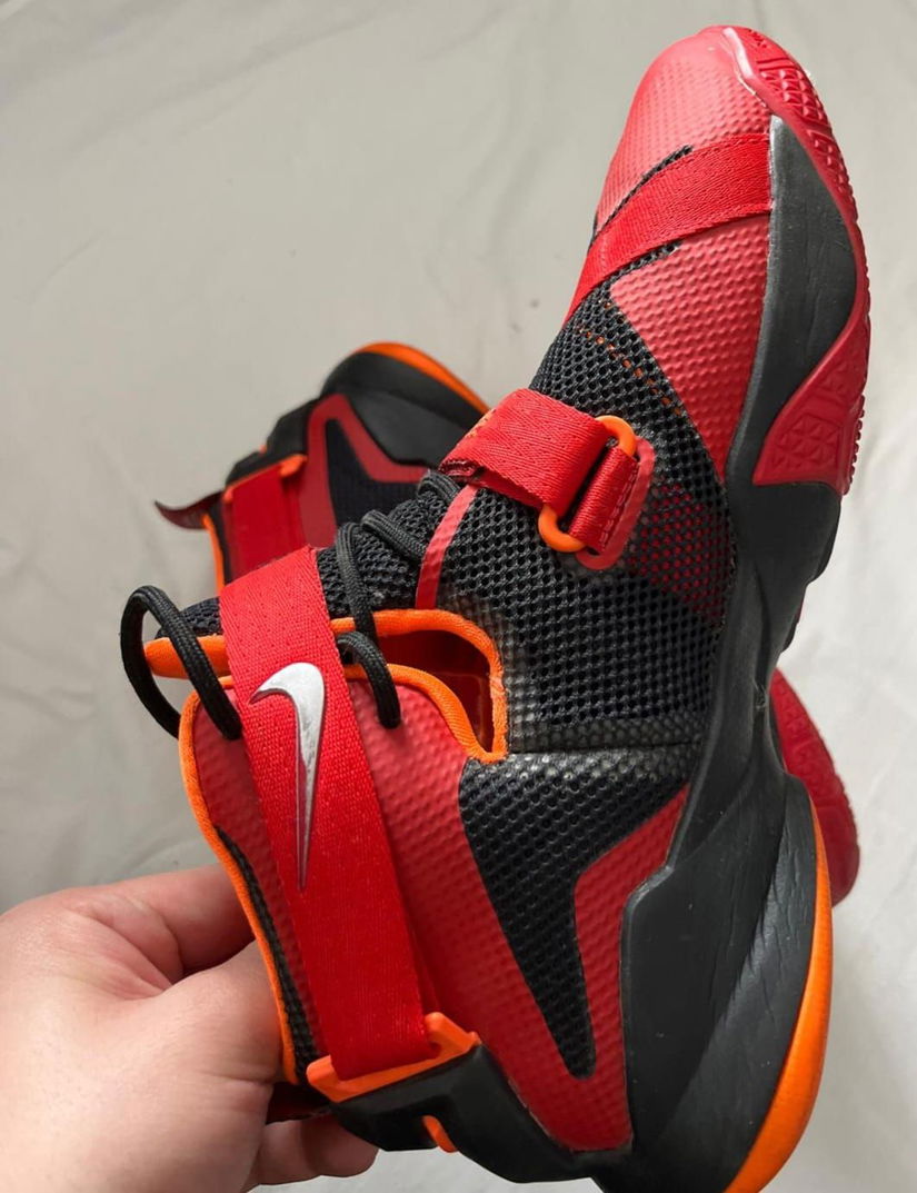 Nike LeBron Soldier 9