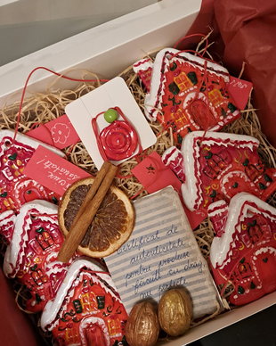 Ornament handmade din lut  unic și creat cu suflet