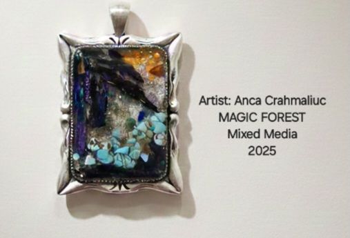 Pandantiv unicat, in forma de tablou ilustrand o padure magica, pictata cu cristale de turmalina, turcoaz, fluorina, chihlimbsr