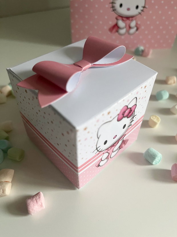 Cutii mărturii botez fetițe Hello KItty
