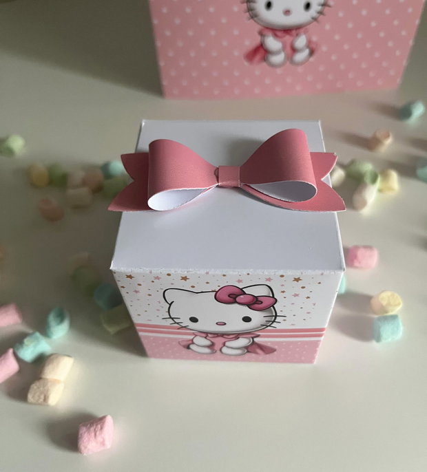 Cutii mărturii botez fetițe Hello KItty