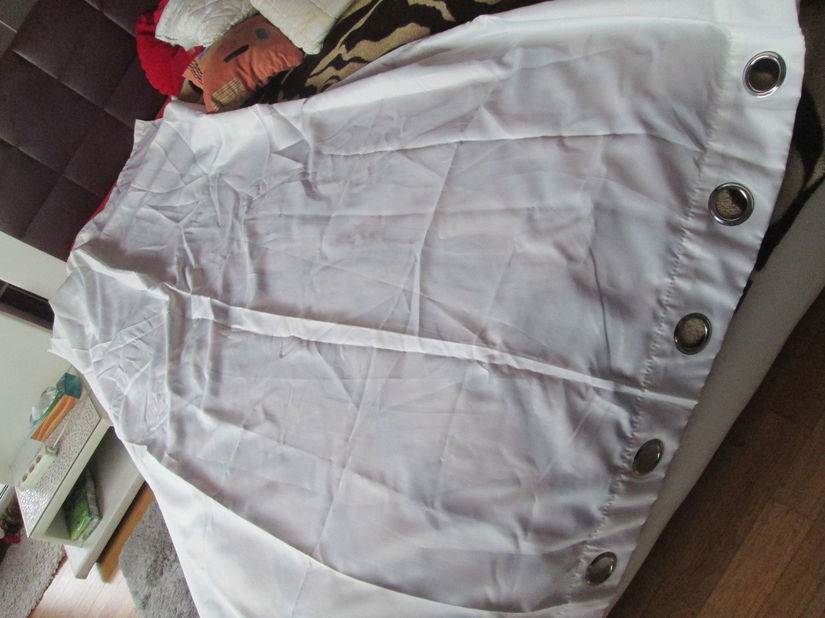 pereche draperii/perdele albe cu inele