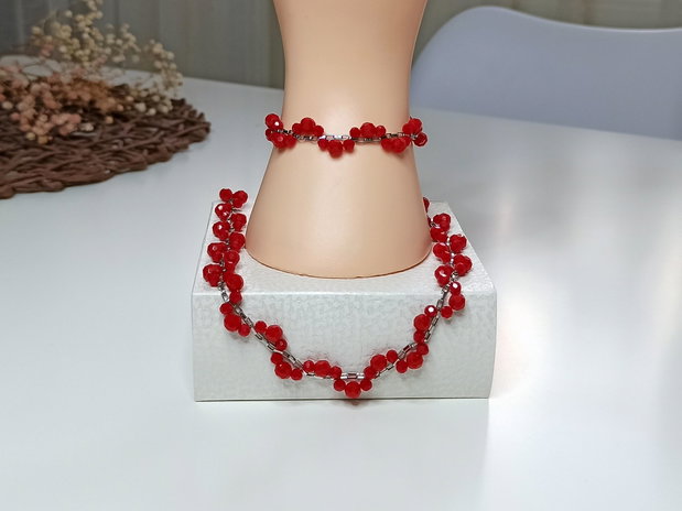 Colier, brățară sau set, cu cristale și lanț oțel inox.