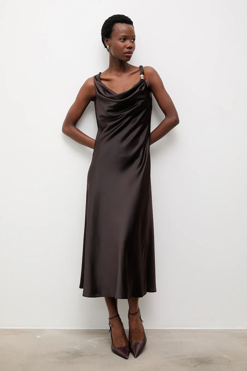 Answear.LAB rochie culoarea maro, midi, evazati