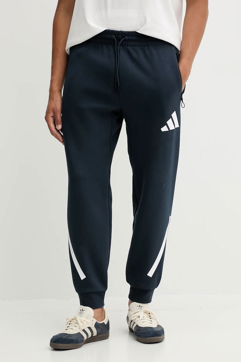 adidas pantaloni de trening x Z.N.E cu imprimeu, JW4723