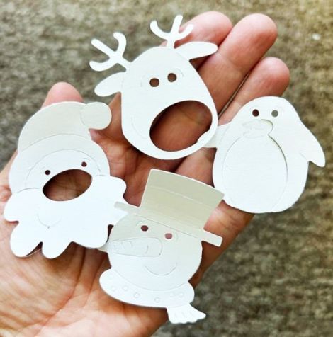 Forme diverse decupate din carton