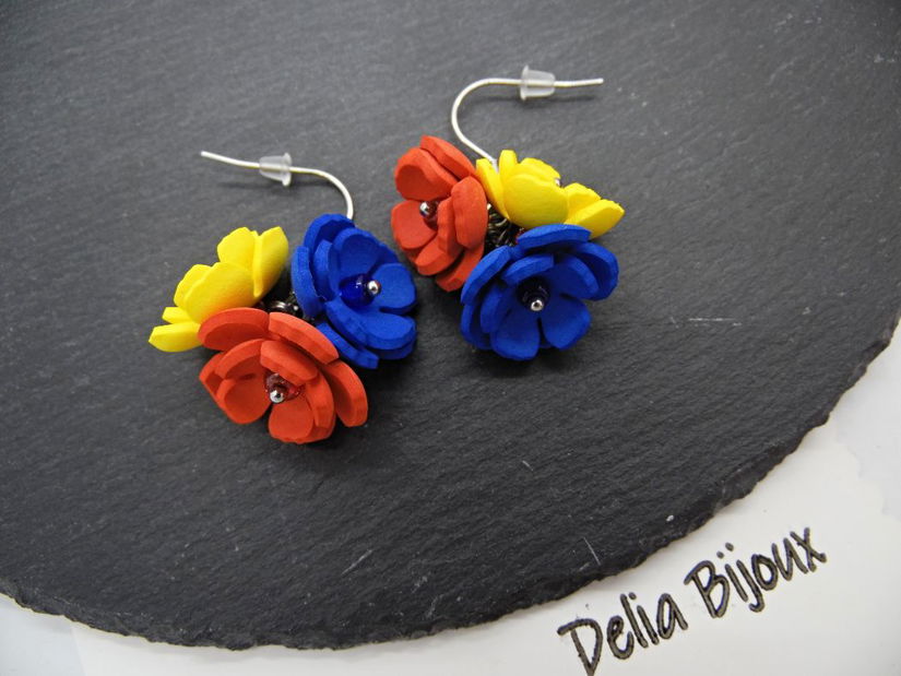 Cercei handmade - flori - Tricolorul Romaniei (cod1347)