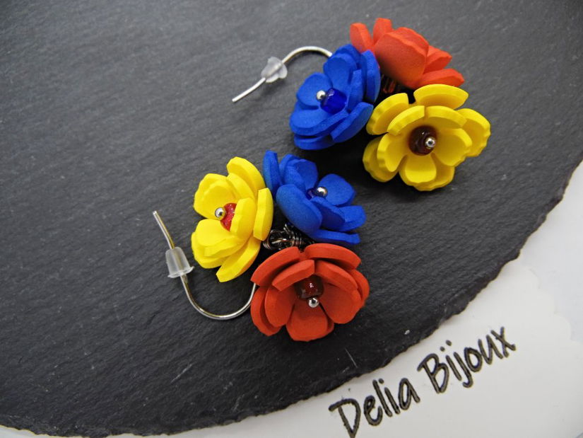 Cercei handmade - flori - Tricolorul Romaniei (cod1347)