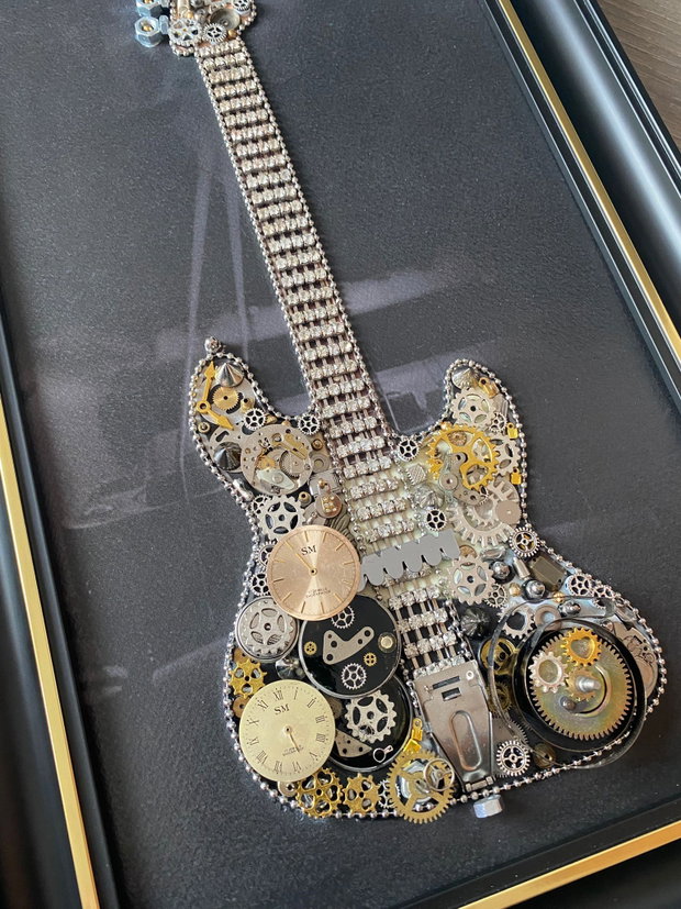 Chitara Bass cod M 709 ・Steampunk Art・Industrial Decor Vintage・Bijuterii steampunk・Cadouri Barbati