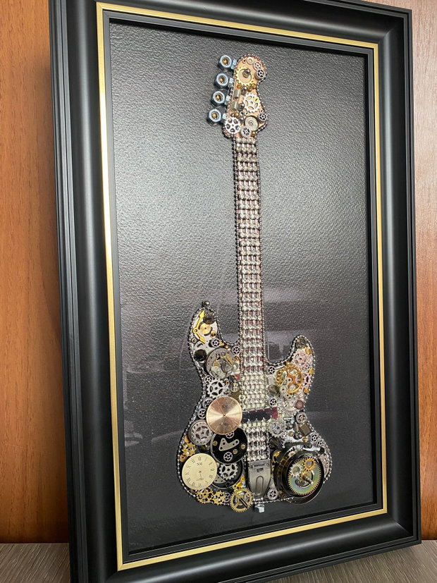 Chitara Bass cod M 709 ・Steampunk Art・Industrial Decor Vintage・Bijuterii steampunk・Cadouri Barbati