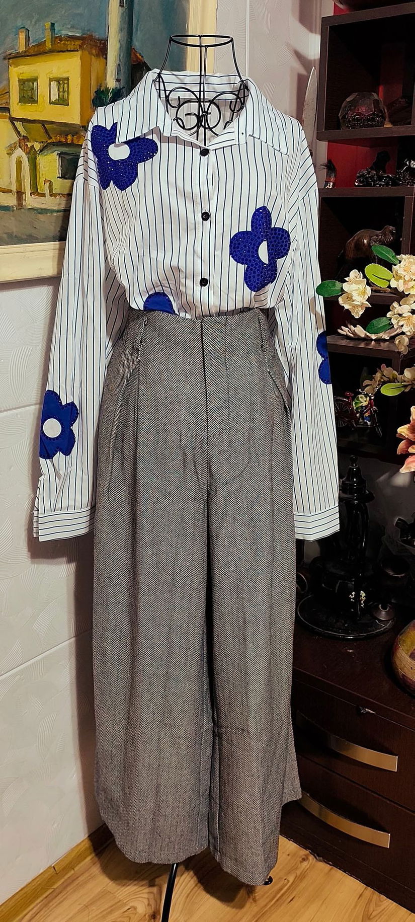 Pantalon larg evazat din stofa