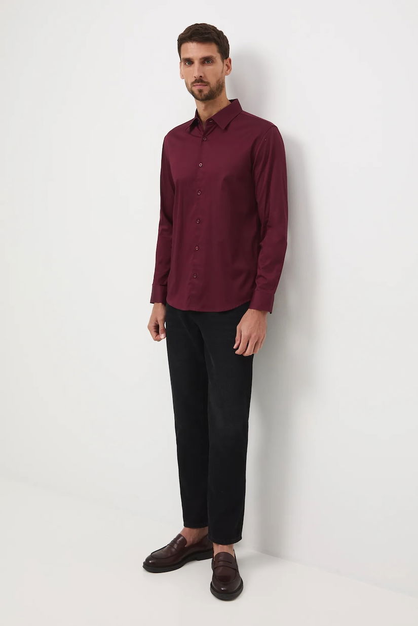 Medicine camasa culoarea bordo, cu guler clasic, slim