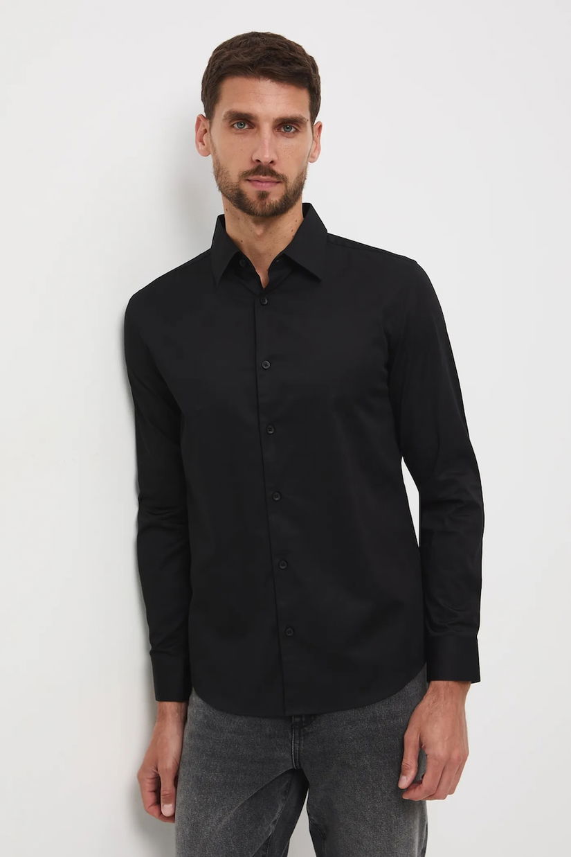 Medicine camasa culoarea negru, cu guler clasic, slim