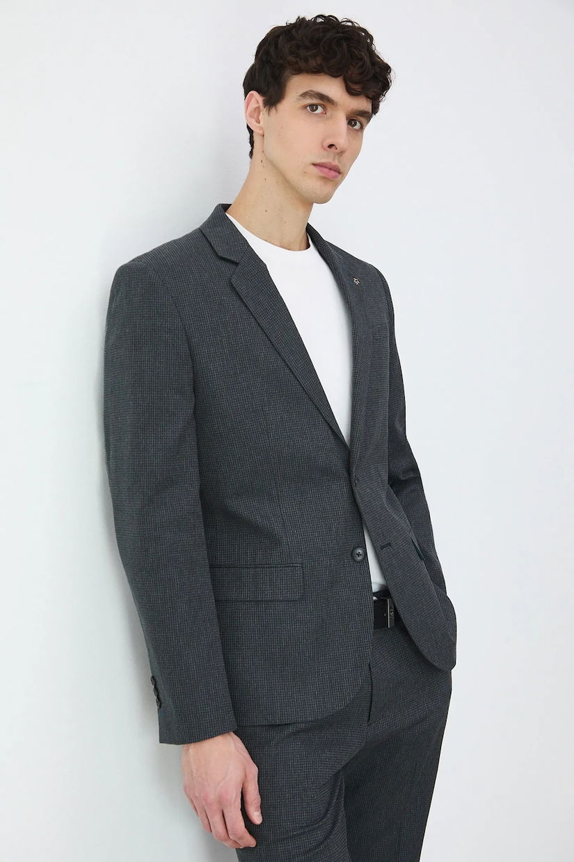 Medicine sacou culoarea gri