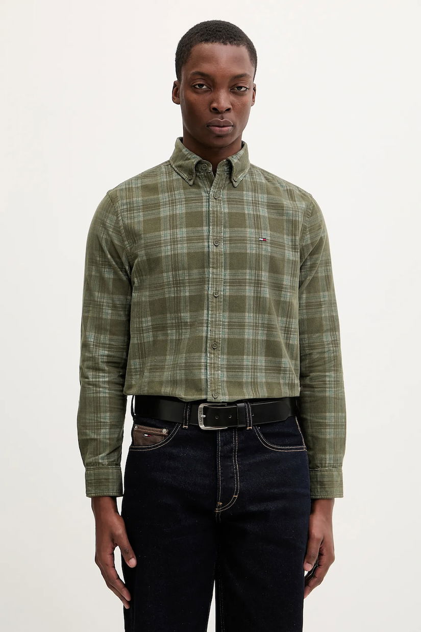 Tommy Jeans cămașă din velur culoarea verde, cu guler button-down, regular, DM0DM22408