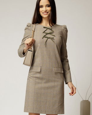 Rochie DY Fashion scurta din stofa carou bej si bleu cu funde pe bust