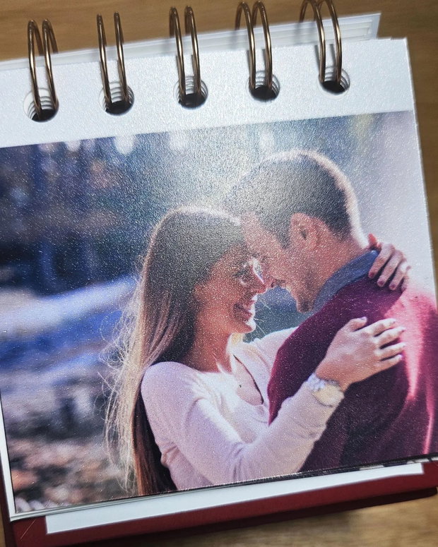 Calendar birou personalizat cu poza