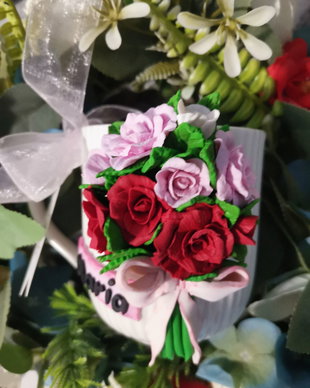 Cana cu flori personalizata trandafiri rosii si roz