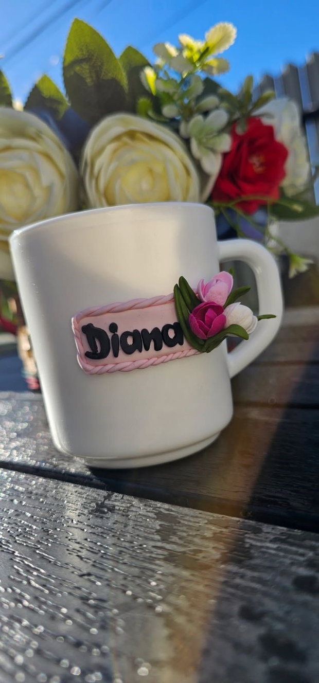 Cana personalizata cu lalele