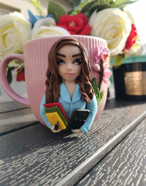 Cana personalizata cu figurina 3D contabil - cadou original