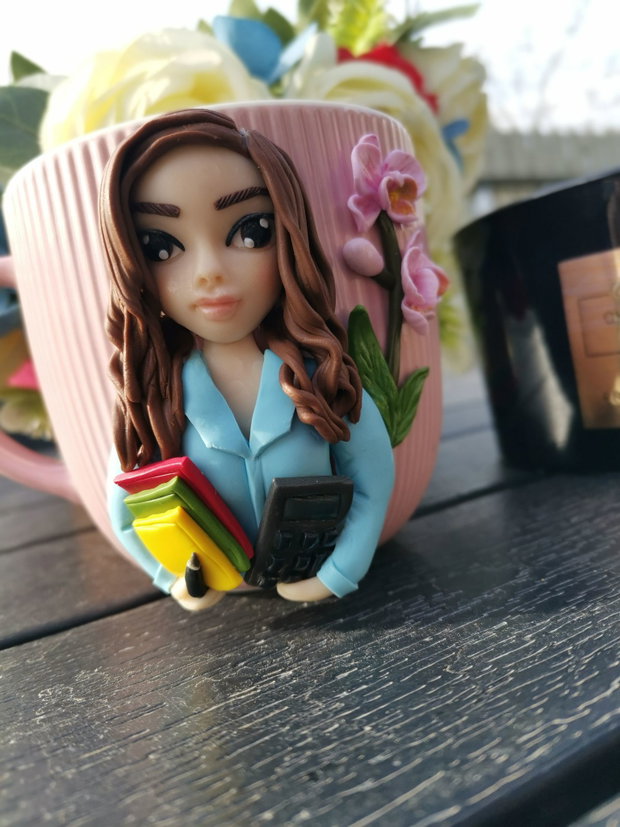 Cana personalizata cu figurina 3D contabil - cadou original