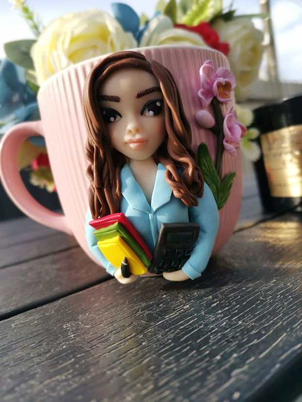 Cana personalizata cu figurina 3D contabil - cadou original